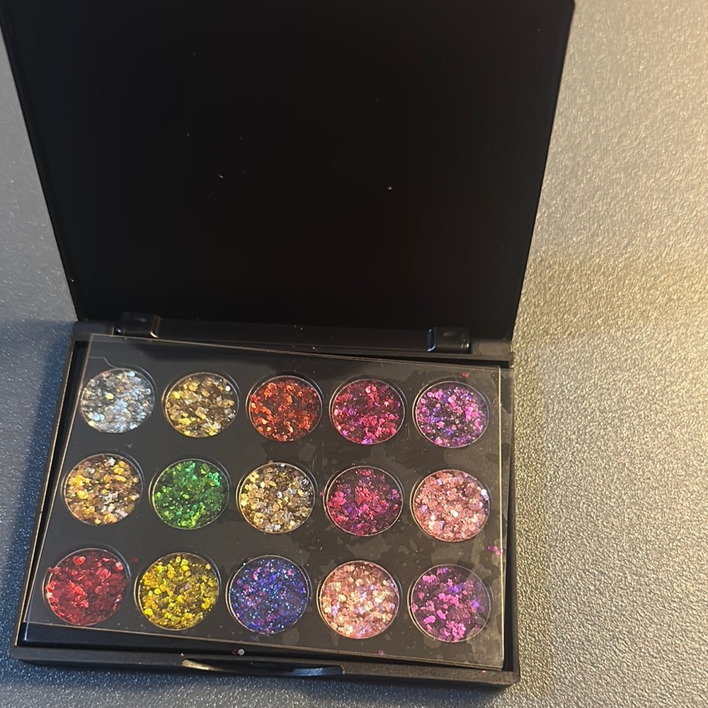Glitter Eyeshadow Palette - Multi-Color
